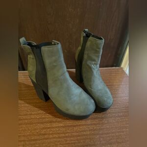 Rock and Roll Women's Ankle Boots - Olive and Black